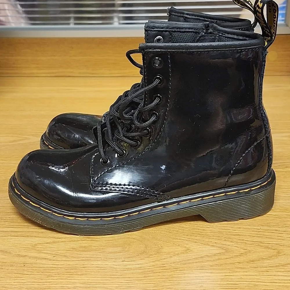 Doc Martens youth 3 combat boots
